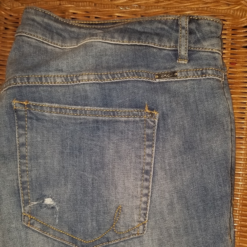 Jeans - Picture 3 of 7